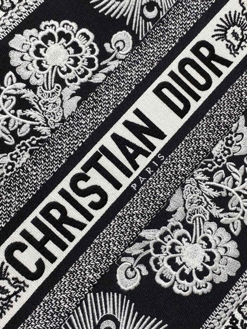 Christian Dior Shopping Bags